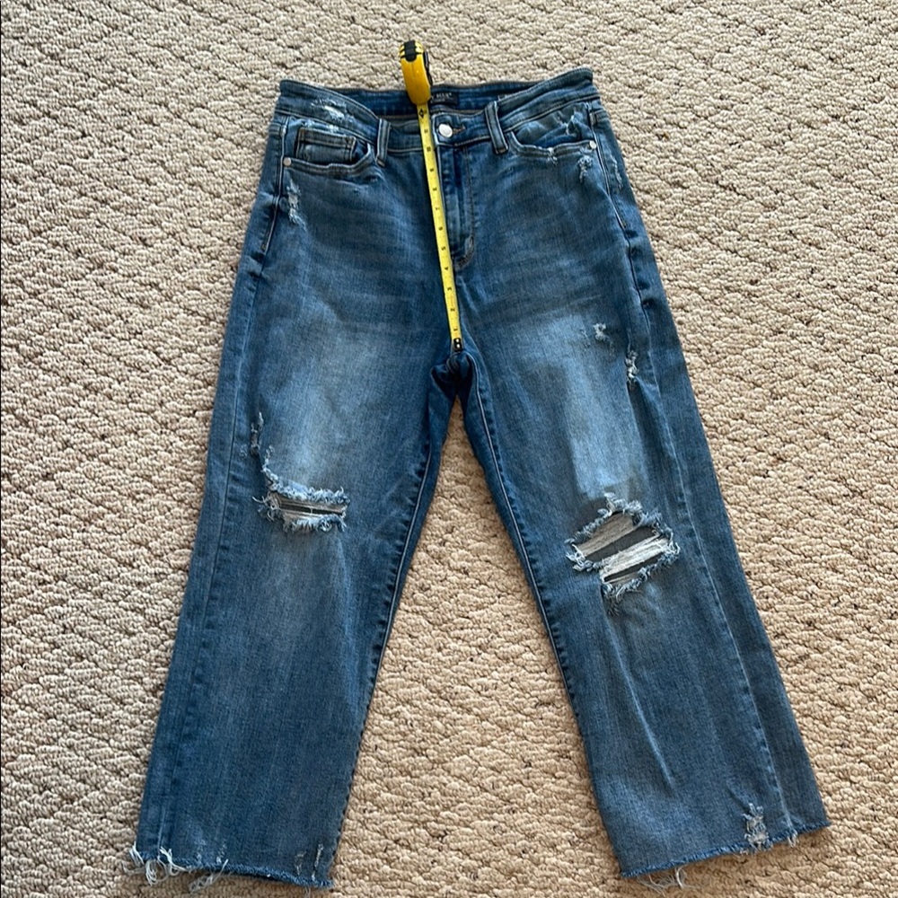 Judy Blue  Ripped Denim Ankle Length Jeans